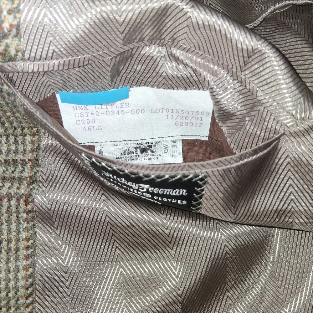 Men's Vintage 1991 Hickey‎ Freeman Sz. 46L Brown Plaid Sport Coat